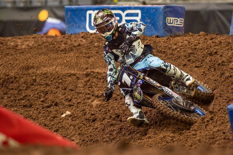 2020-Glendale-Supercross_Dylan-Ferandis-6006.jpg