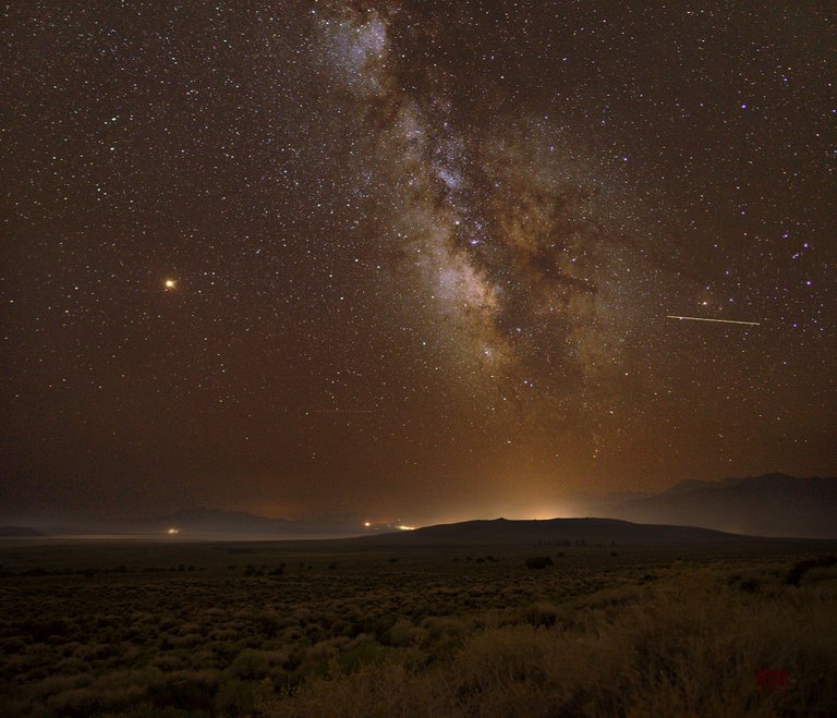 Mono_Lake_Milky_Way.jpg