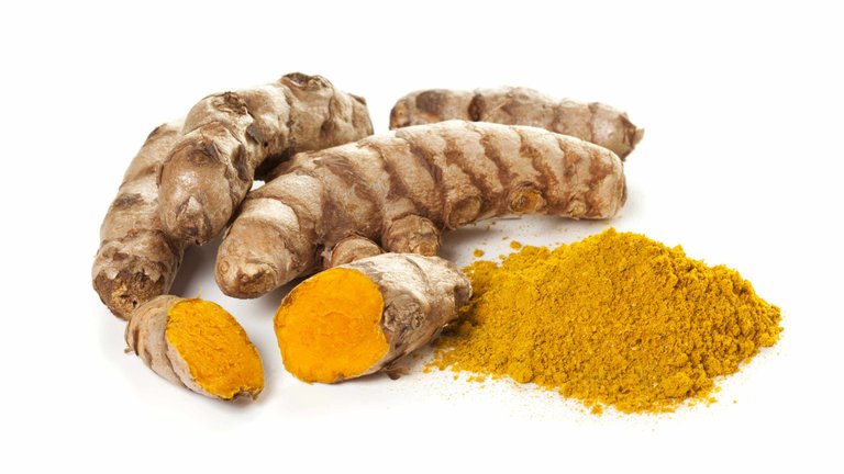 ground-turmeric-and-whole-turmeric-roots-16X9.jpg