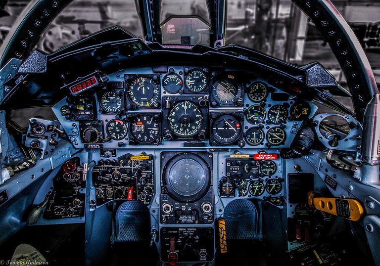 f-104-starfighter-cockpit-tommy-anderson.jpg