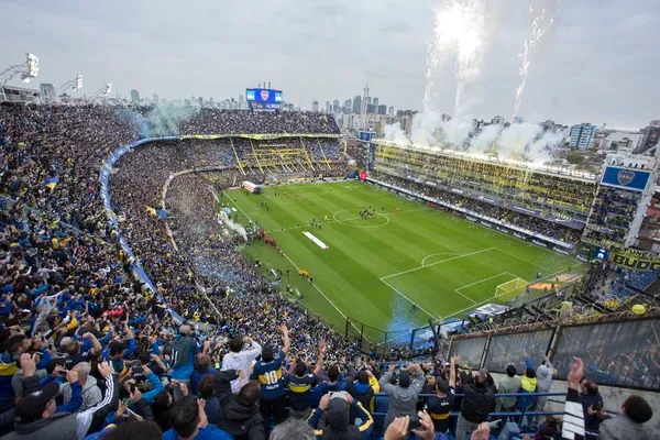 Boca-River-bombonera-salida-equipos-SF.jpg