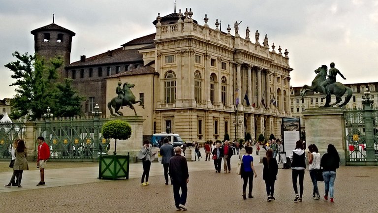 PalazzoMadama_Torino_modern