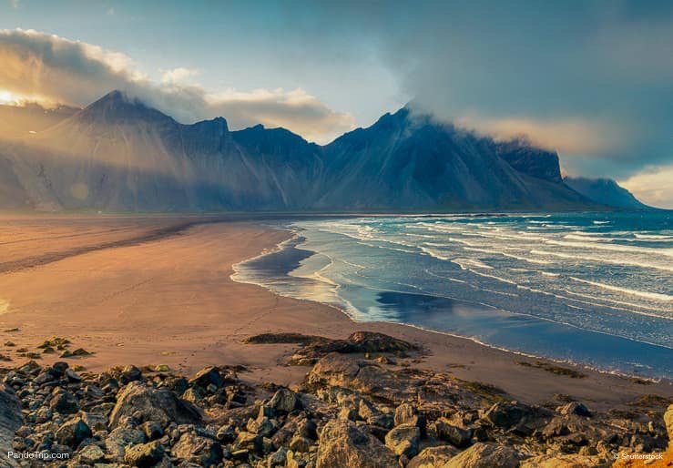 Vestrahorn-mountain-and-Stokksnes-beach.jpg