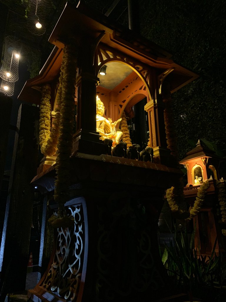 Dhevi Bangkok Hotel27.jpg