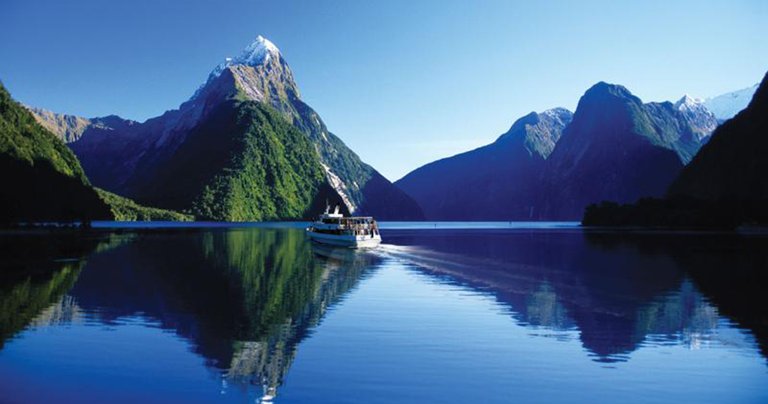 jucy-milford-sound-cruise-queenstown-new-zealand-tour.jpg