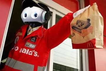 mcdonalds robot..jpg