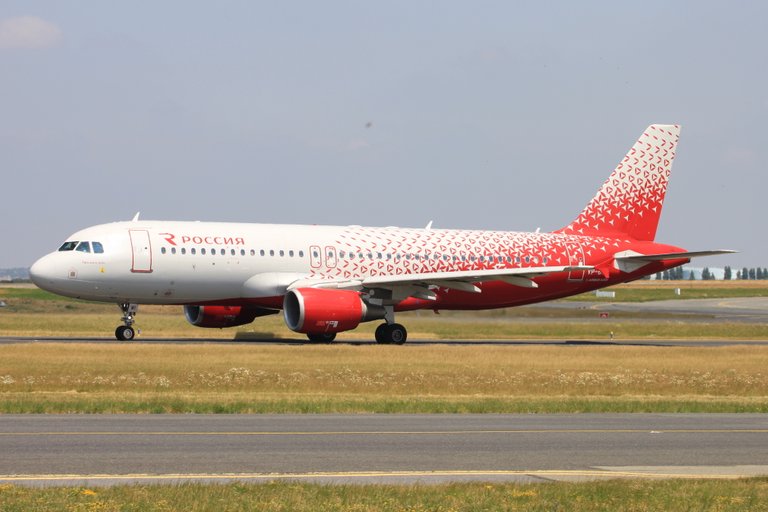 VP-BWI Rossiya -A320.JPG