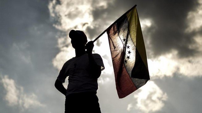 venezuela-bandera-e1393790388700-655x366.jpg