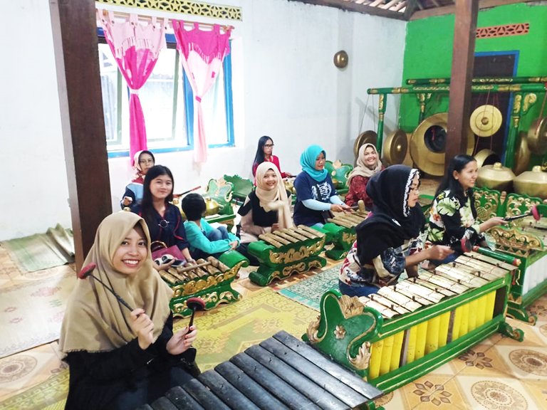 040 - Belajar Gamelan 1.jpg