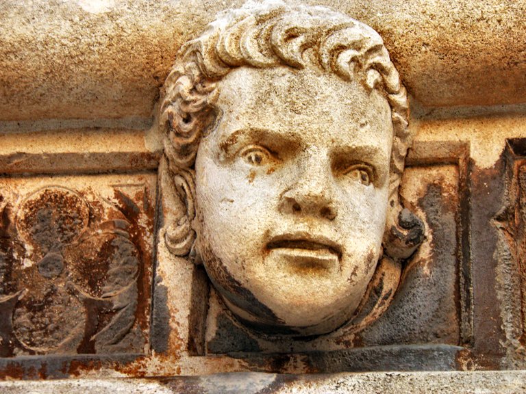 head13.jpg