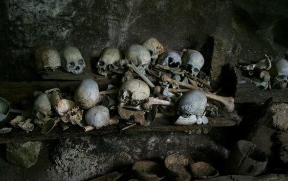 19_Uganda-burial-trditions.jpg