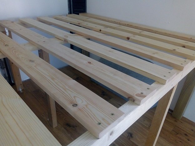 bed slats secured.jpg