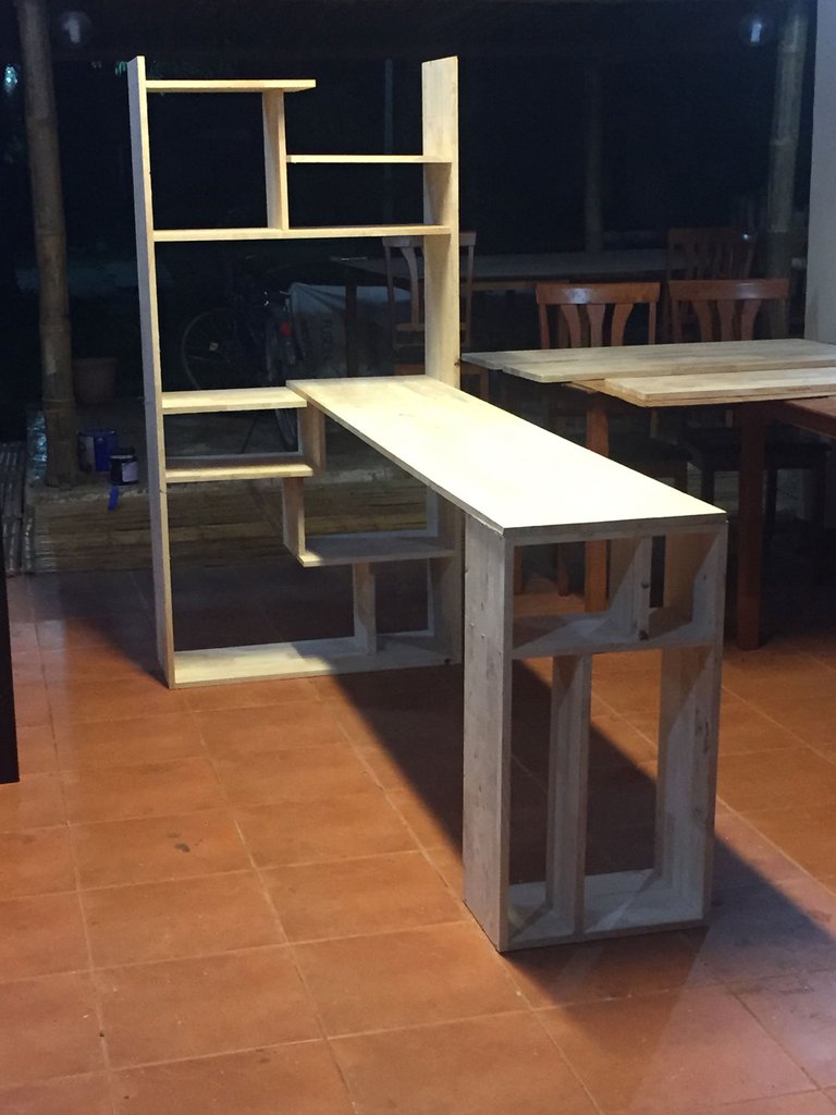 first-diy-desk.jpg