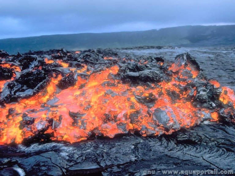 magma-lave-volcan.jpg