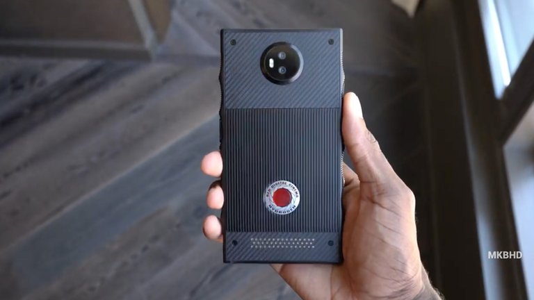 Red_Hydrogen_One2.jpg