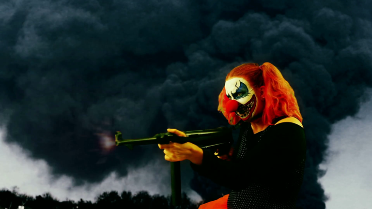 clown-firing-a-gun-weapon_hcx7efhye_thumbnail-full01.png