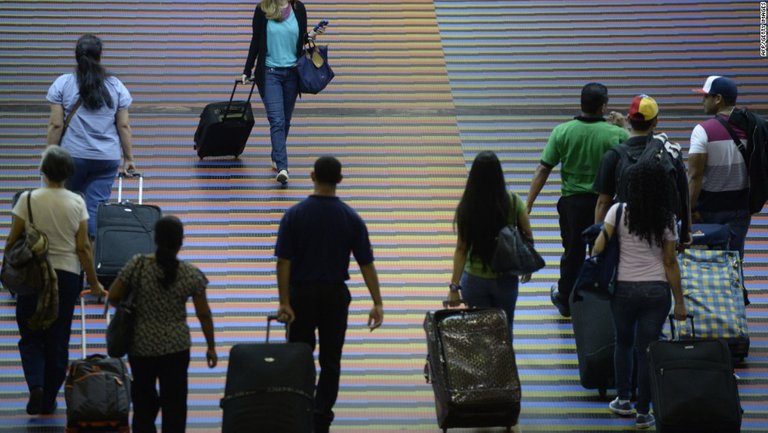 140711125256-venezuela-airport-horizontal-large-gallery.jpg