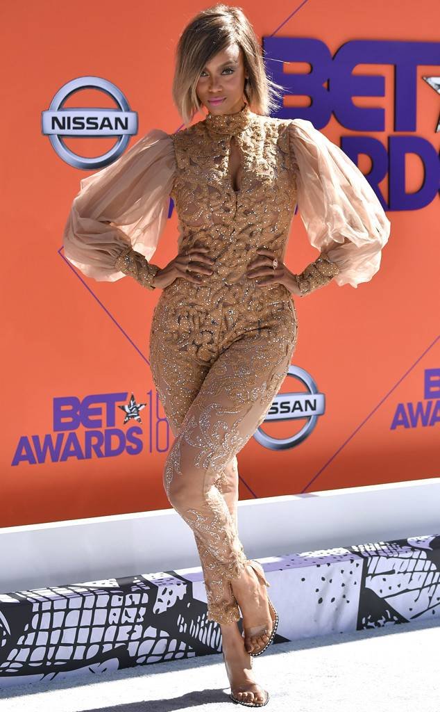 rs_634x1024-180624163147-634-Tyra-Banks-BET-Awards-LA-LT-062418.jpg