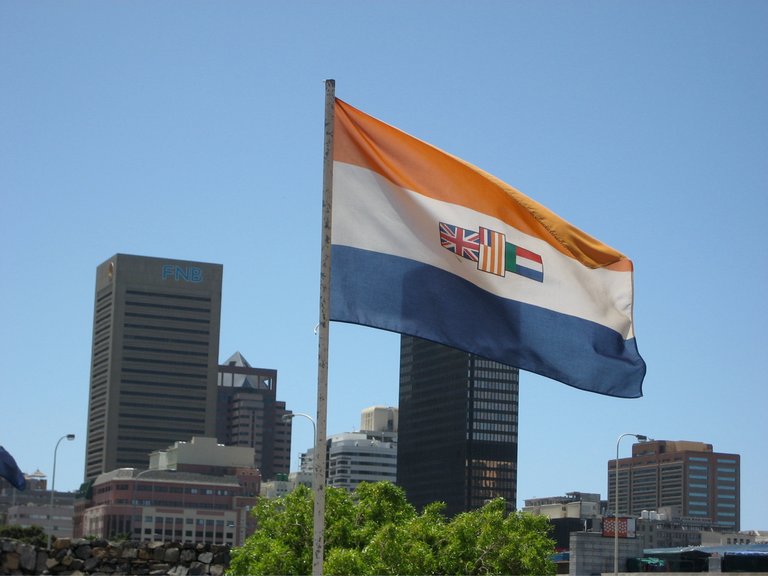 Old_flag_of_South_Africa.jpg