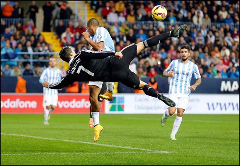 933-cristiano-ronaldo-acrobatic-bicycle-kick-in-real-madrid.jpg