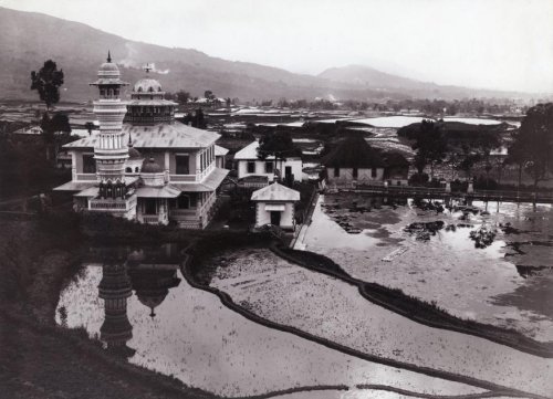 Masjid di Sungai Puar, Bukittinggi, 1880. Stoop..jpg