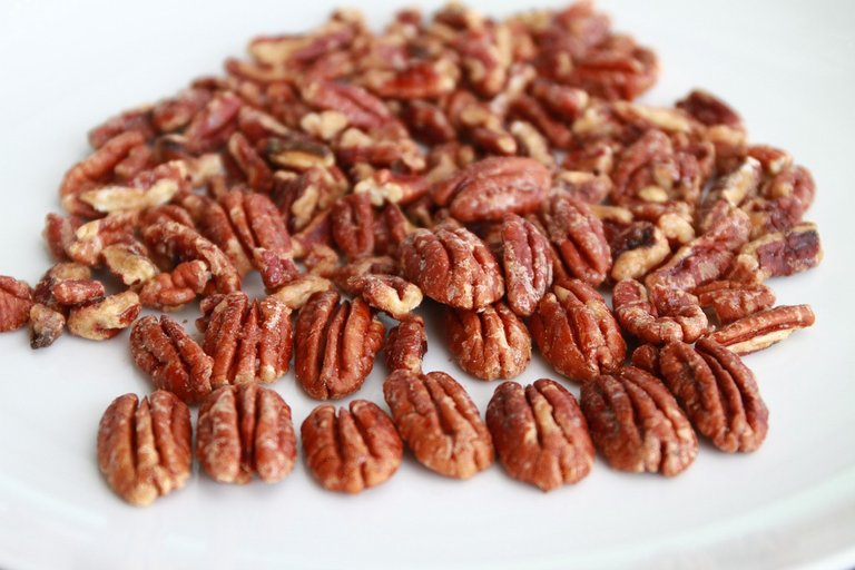 pecan-1090266_1280.jpg