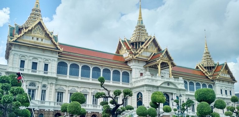 Grand_palace-2.jpg