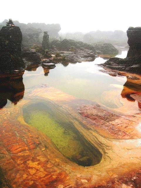 Jacuzzi Roraima La Gran Sabana.jpg