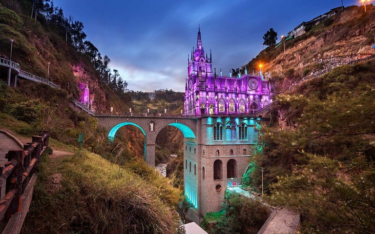 santuario-hermoso-del-mundo-las-lajas-turismo-ipiales-colombia.jpg