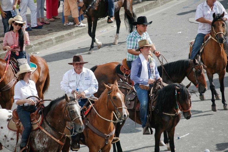 CABALGATA-VILLAVICENCIO.jpg