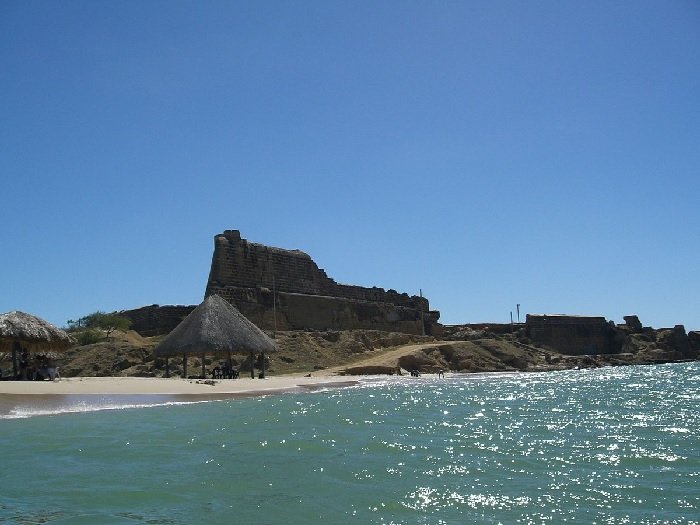 Castillo araya.jpg