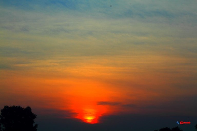 sunrise dawn clouds colorful SR0065.jpg