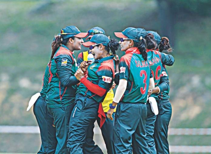 bangladesh_tigresses.jpg