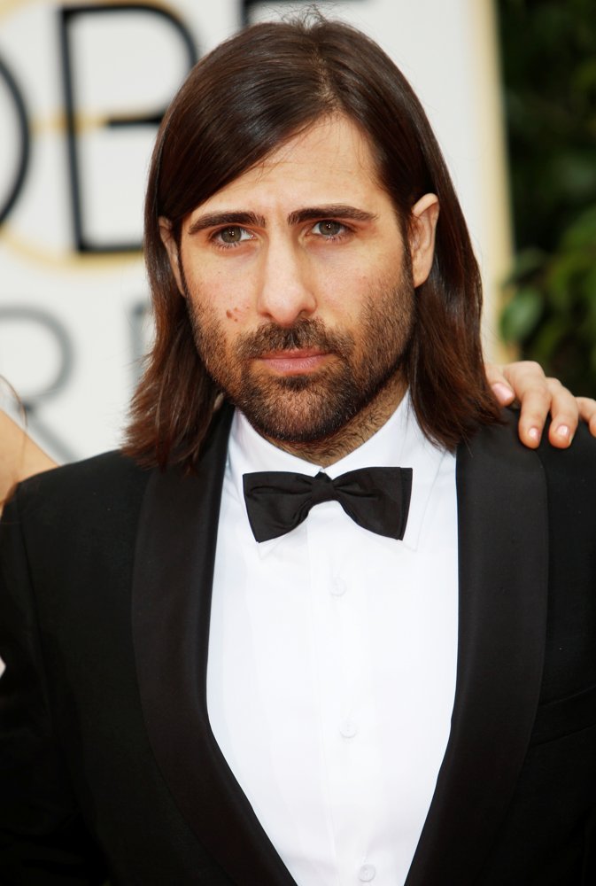 jason-schwartzman-73rd-annual-golden-globe-awards-01.jpg