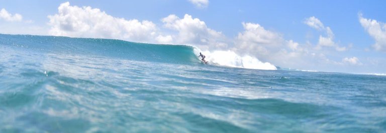 Maldives surf.jpg