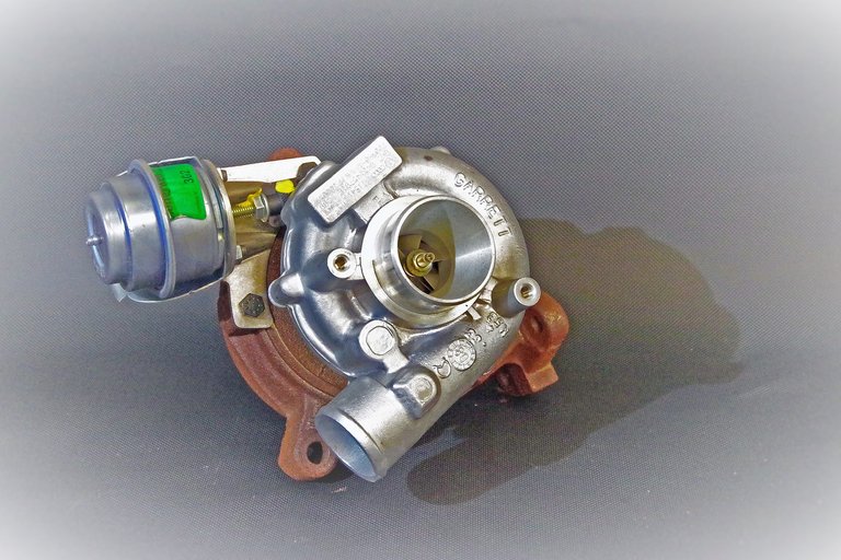 turbo-995256_1920.jpg