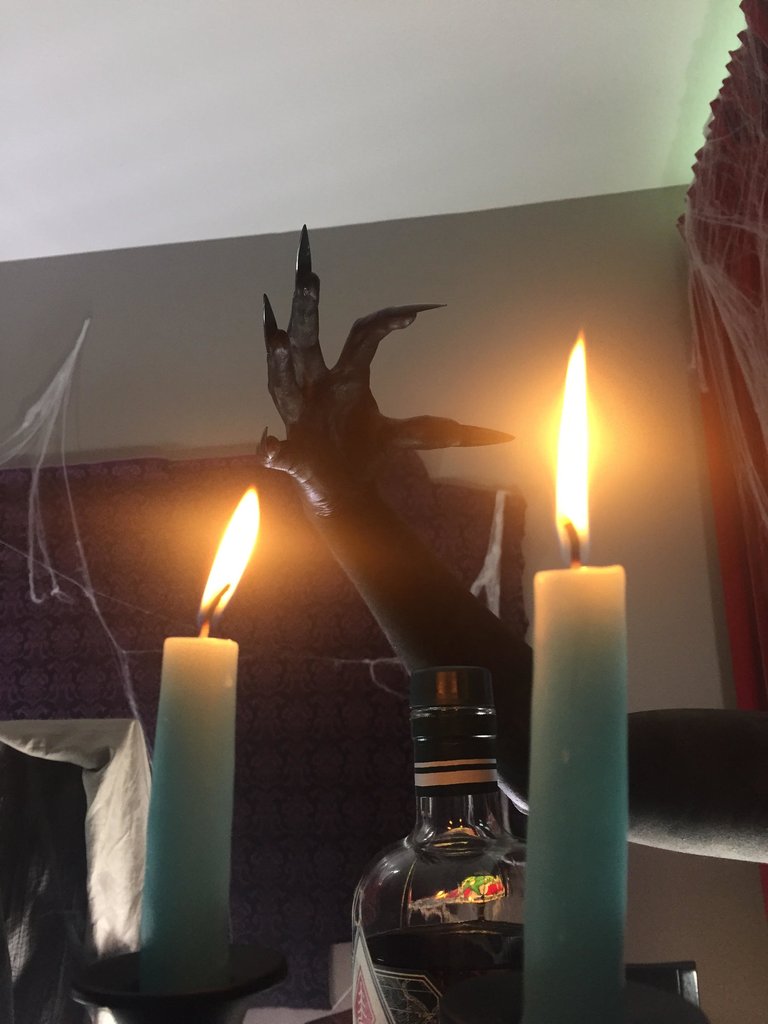 echo_echocinematics_whiskeyad_cigarad_advertising_digital_marketing_film_video_production_productioncompany_nuvol_naples_florida_commercial_halloween_makeup.jpeg