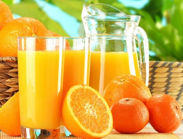 Oranges and orange juice.jpg