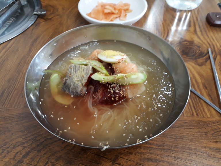 밀면.jpg