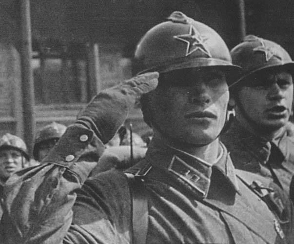 soviet adrain helmet.jpg