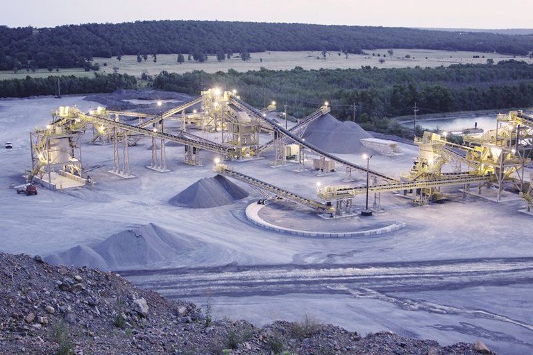 Dolese Quarry 2.jpg