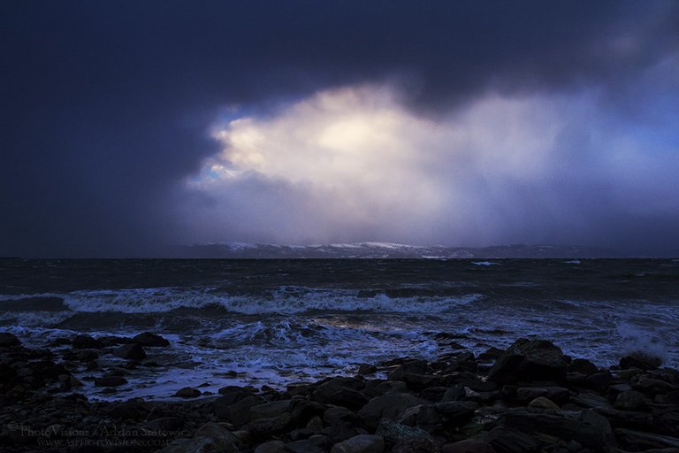 F011-Hurricane_Ole_over_Trondheimsfjorden.jpg