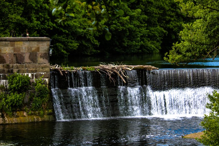 weir at belper water gardens.JPG