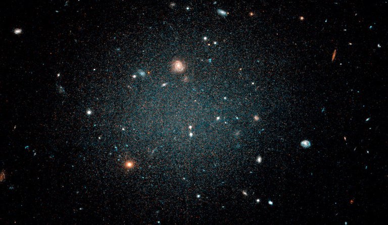 galaxy_ngc_1052-df2.jpg