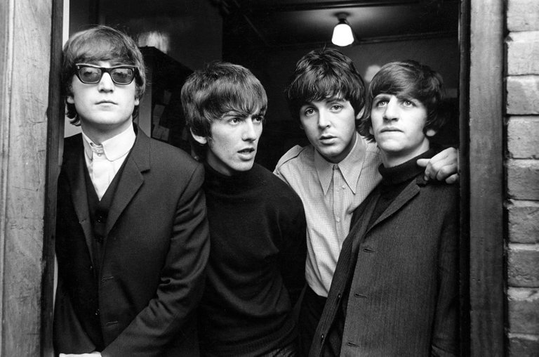 168-the-beatles-1965-bw-billboard-1548.jpg