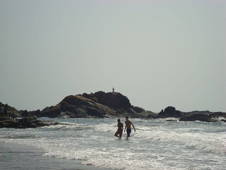 800px-Calangute_Beach_Goa.JPG