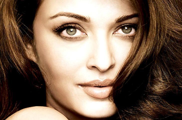 aishwarya-rai-eyes-green.jpg