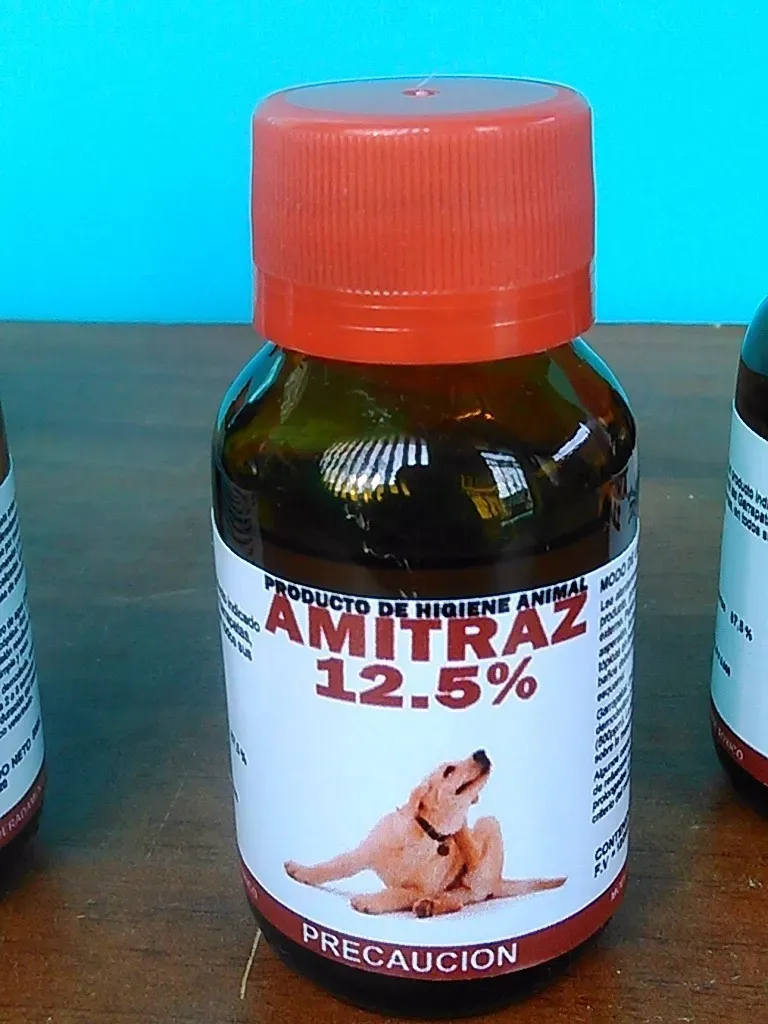 amitraz-125-50cc-producto-para-eliminar-garrapatas-D_NQ_NP_904684-MLV26100052013_092017-F.webp