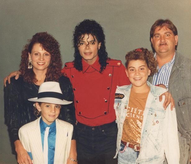 2_EMB-MJ-and-ROBSONS-FEB-1990.jpg