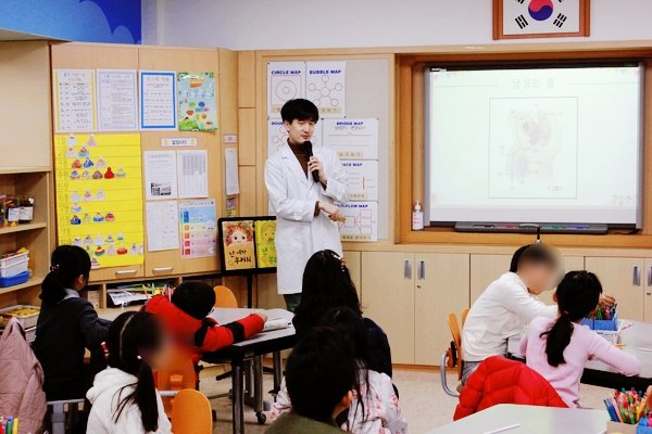 초등학교 성교육 한의사교의 이승환4.JPG